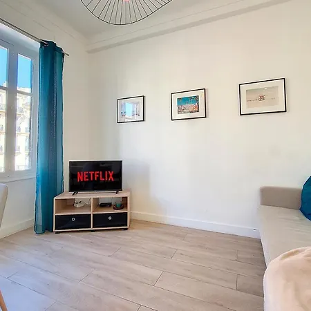 Nestor&jeeves - Bleu Buffa - Location Apartament